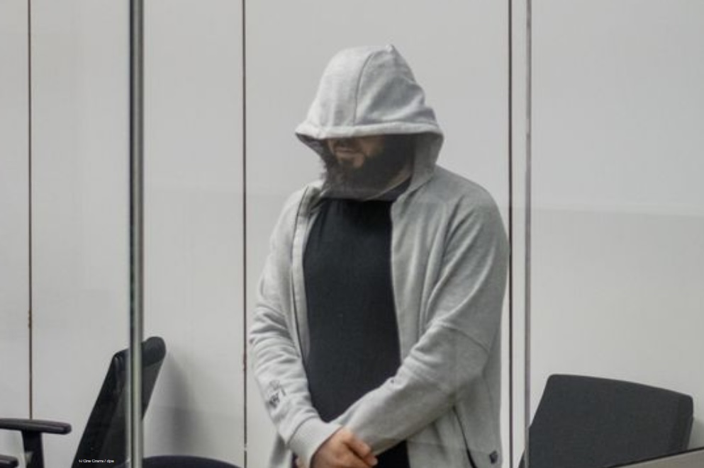 Подозреваемому лидеру ИГ* в Германии грозит приговор