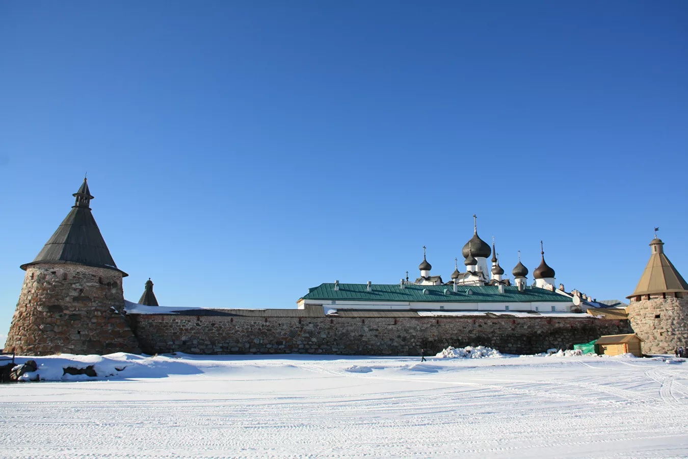Архангельские власти изменят условия въезда на Соловки