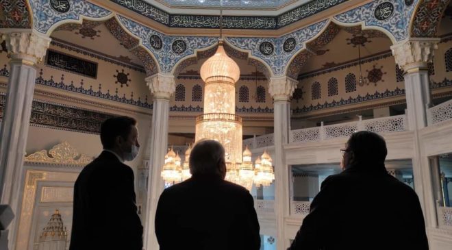 Апостольский нунций Джованни Д'Аньелло посетил мечеть в Москве
