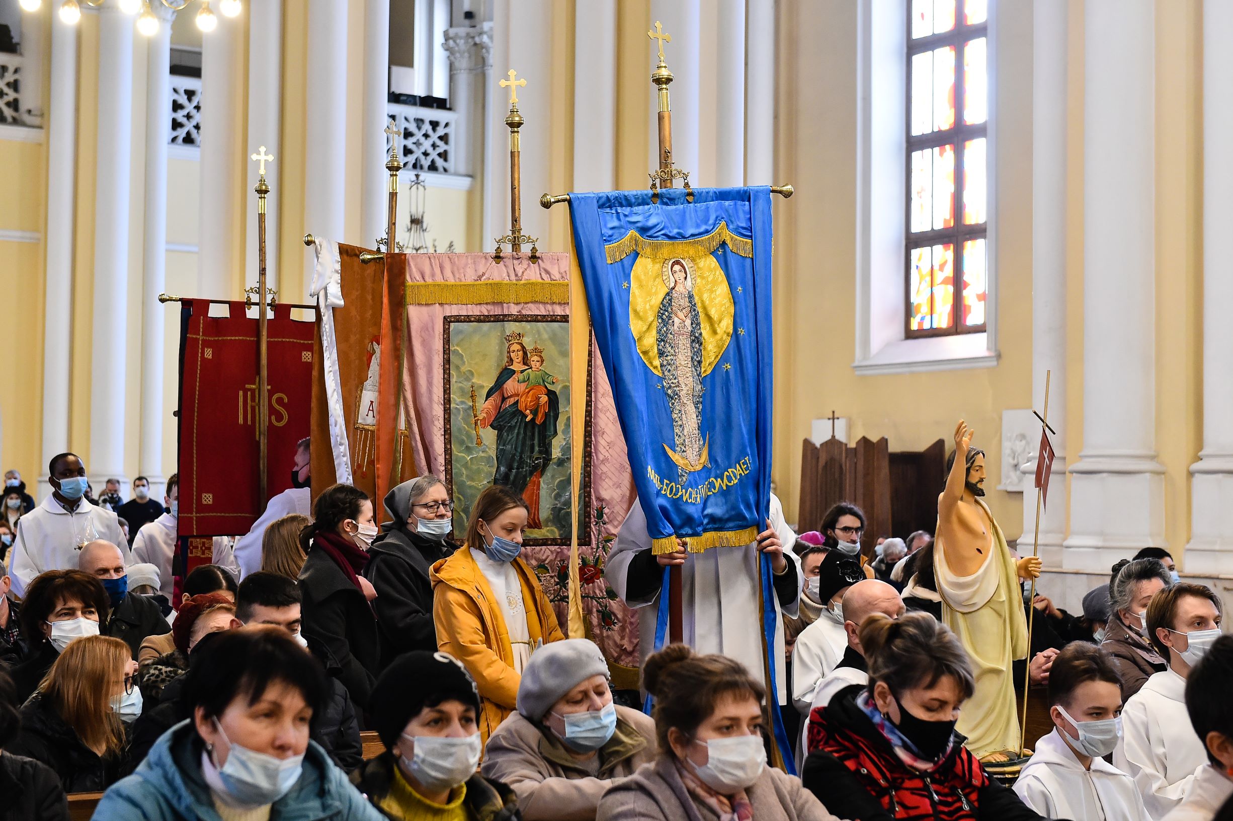 Католики Москвы встретили Пасху - Светлое Христово Воскресение