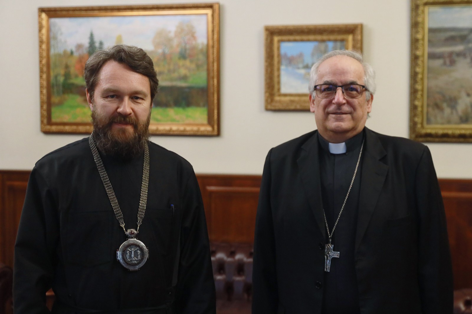 Митрополит Иларион встретился с Апостольским нунцием в России
