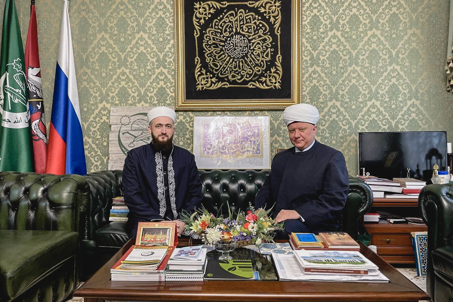 Муфтии Крганов и Самигуллин провели встречу в Москве