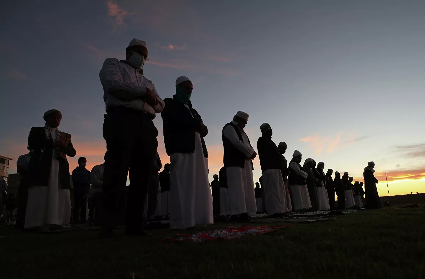 Мусульмане встречают самую священную ночь в году