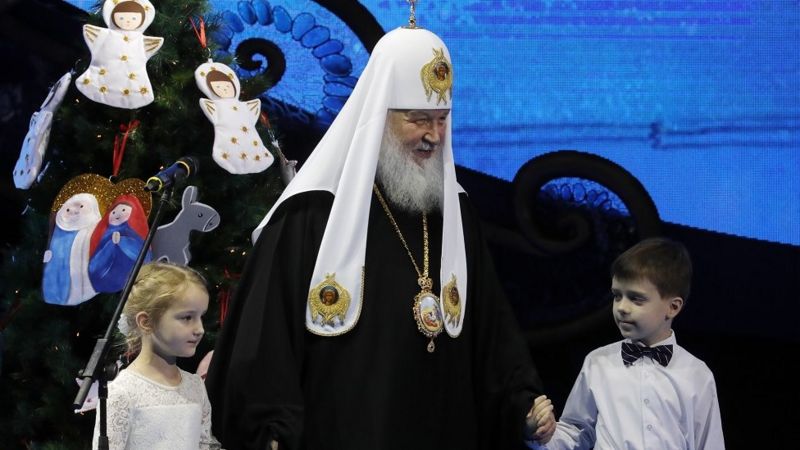 Юрист - о призыве Патриарха Кирилла отдавать детей Церкви