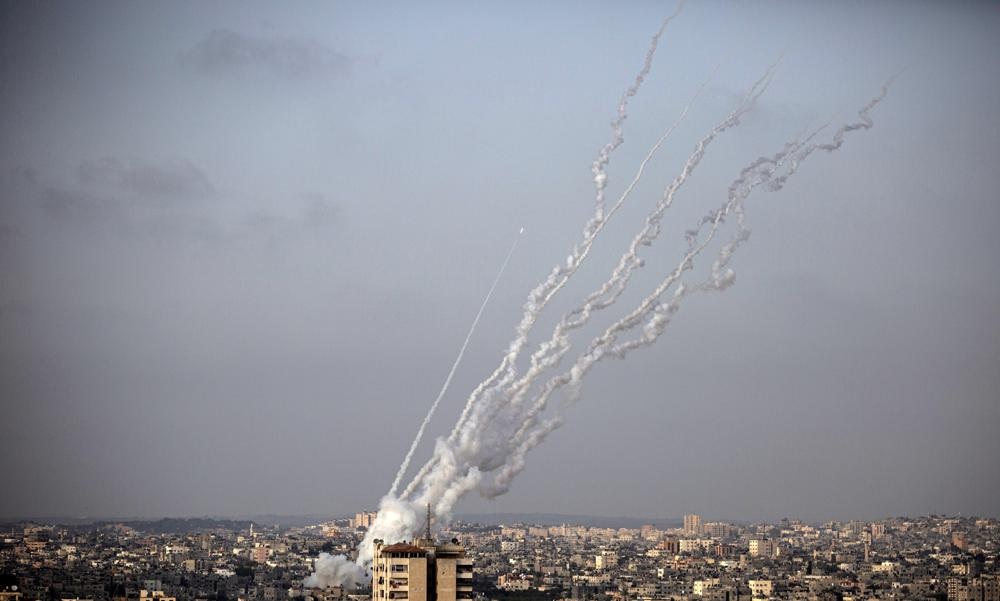 ХАМАС обстреливает Израиль после столкновений в Иерусалиме