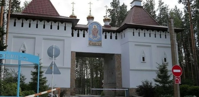 Суд признал собственность епархии на Среднеуральский монастырь