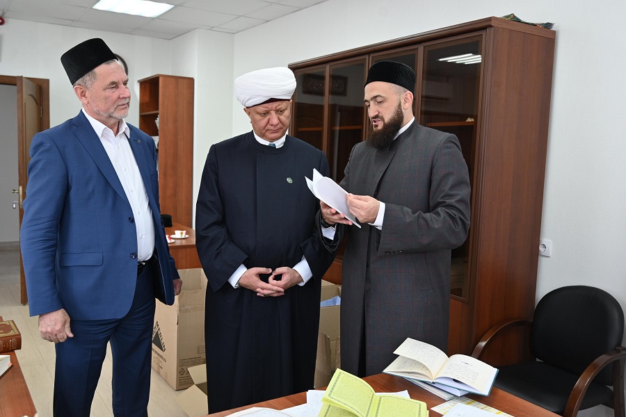 ДУМ РТ посетили муфтии Альбир Крганов и Тагир Саматов