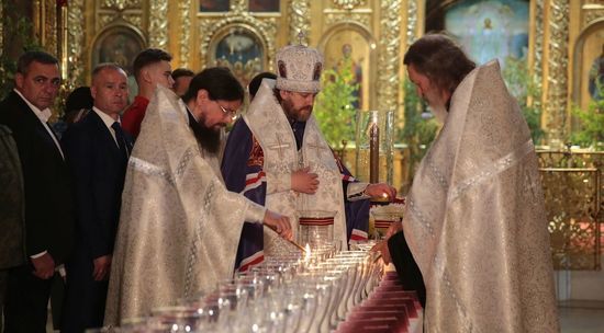 В Богоявленском соборе Москвы стартовала акция «Свеча памяти»