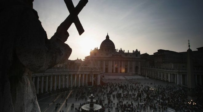 Споры о законе против гомофобии в Италии: в чем обвиняют Ватикан