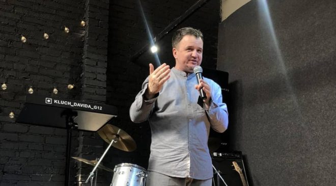 В Омске пастора-евангелика подозревают в психологическом насилии