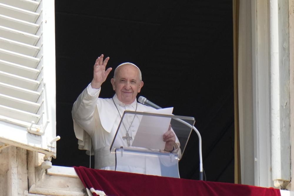 Ватикан заявил, что Папа "хорошо отреагировал" на операцию