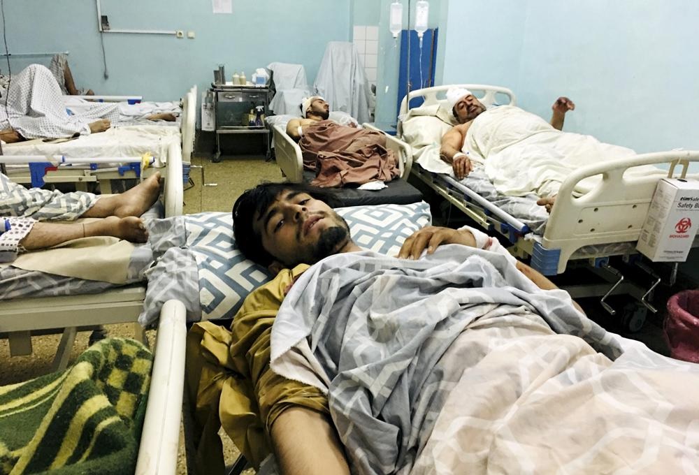 Теракт в аэропорту Кабула: погибли 60 афганцев и 13 солдат США