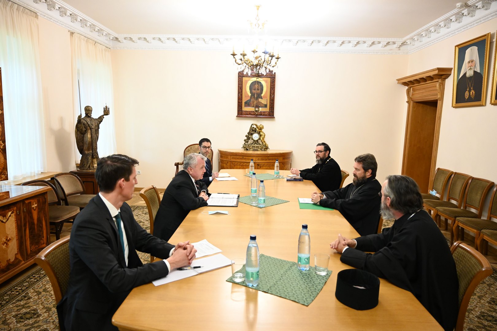 Председатель ОВЦС встретился с послом США в России