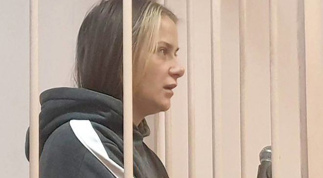 Суд отпустил женщину, задержанную за фото у Исаакиевского собора
