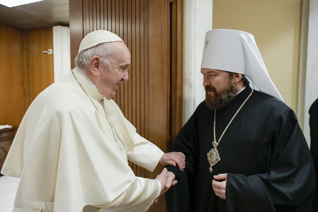 Патриарх Кирилл хочет встретиться с Папой Франциском - Иларион