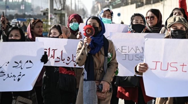 Женщины - талибам*: «Прекратите убивать», те стреляют | Видео