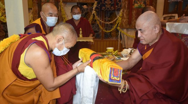 Интронизация 81-го Хамбо Ламы Гоман дацана в Индии - Учителя лам