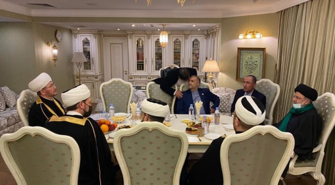 Президент Ирана обратился к мусульманам России из мечети Москвы