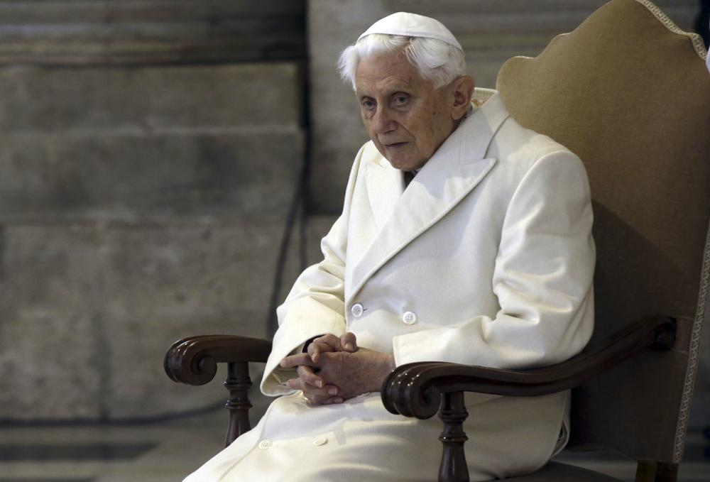 Папу Римского Бенедикта XVI обвинили в сокрытии домогательств