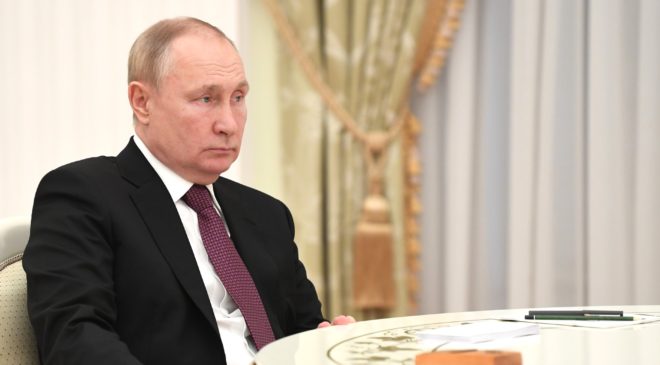 Президент Ирана рассказал Путину, как выживать под санкциями США