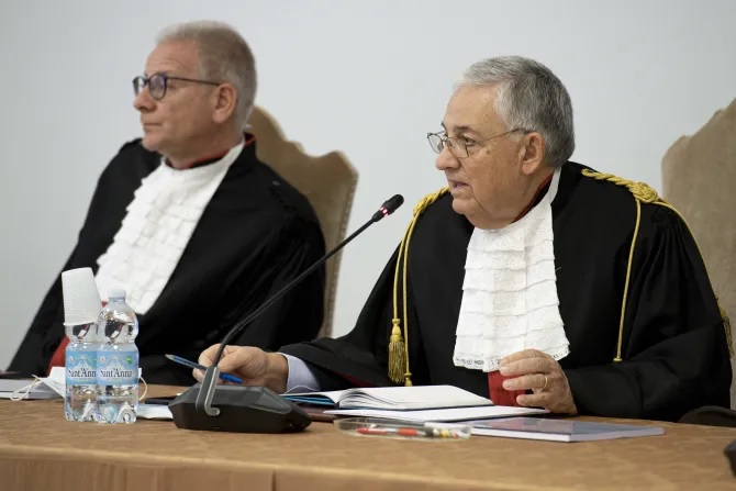 Prosecutors again charge Cardinal Becciu with subornation of perjury