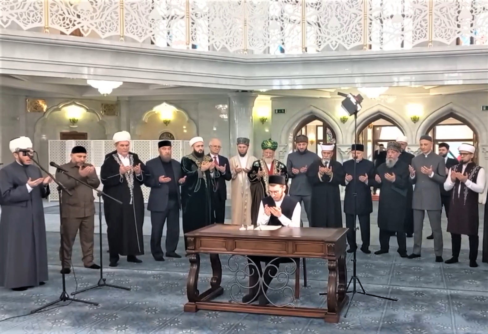 В Казани начали писать Коран к 1100-летию принятия ислама