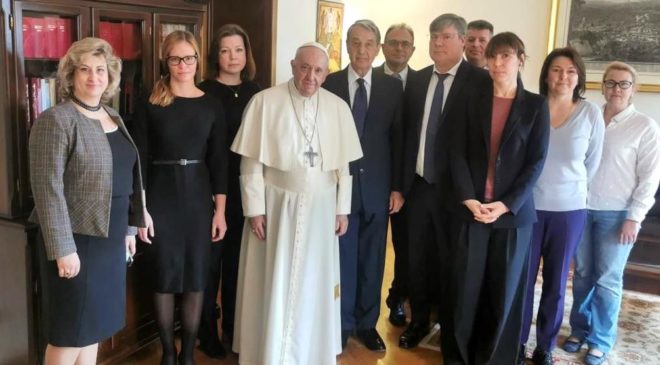 Папа Франциск посетил посольство РФ, чтобы обсудить мир в Украине