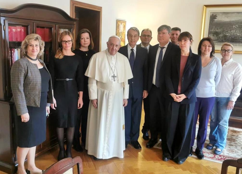Папа Франциск посетил посольство РФ, чтобы обсудить мир в Украине