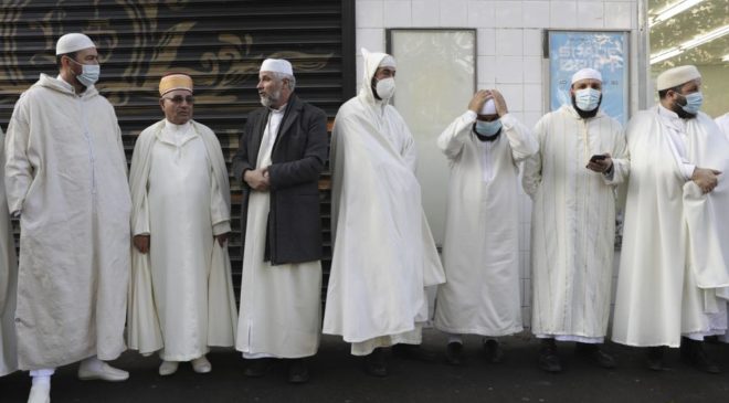 Правительство Макрона стремится изменить ислам Франции