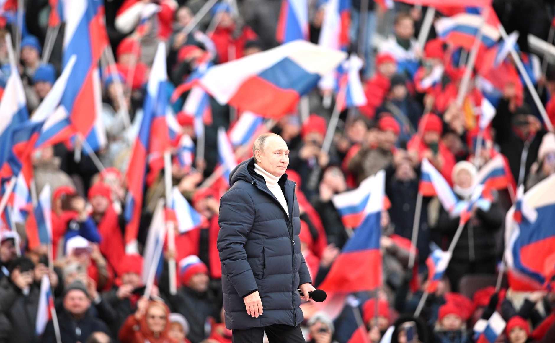 Путин сослался на Священное Писание на митинге за миссию РФ