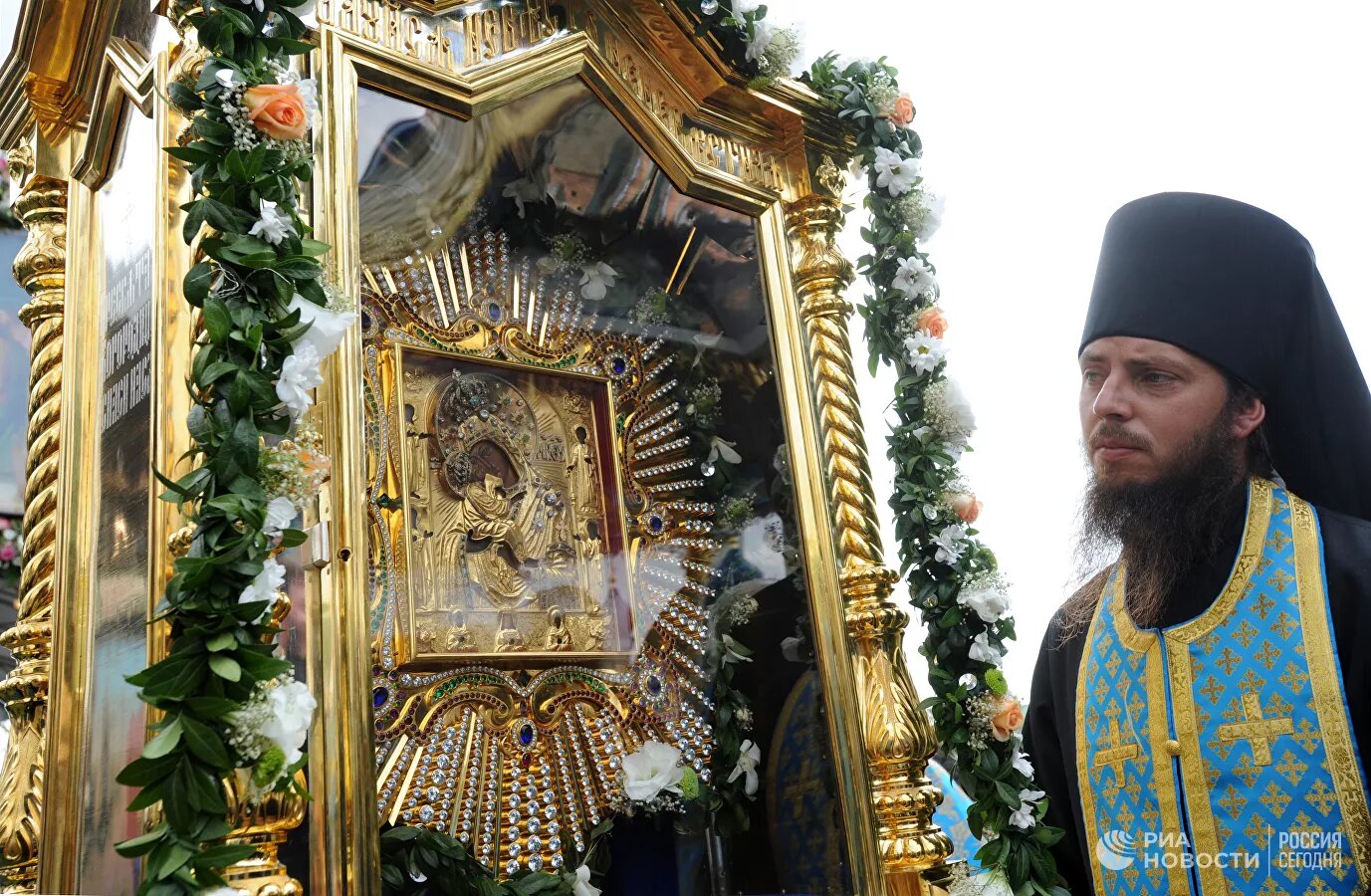 Патриарх Кирилл призвал молиться Богородице о мире на Украине