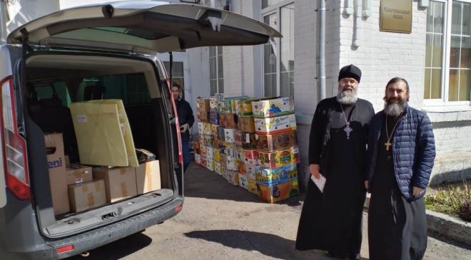 143 млн рублей собрано в Церкви на помощь беженцам
