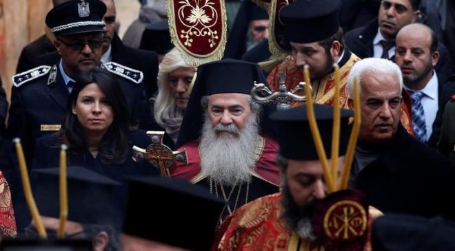 Православный Патриарх критикует меры полиции Израиля на Пасху
