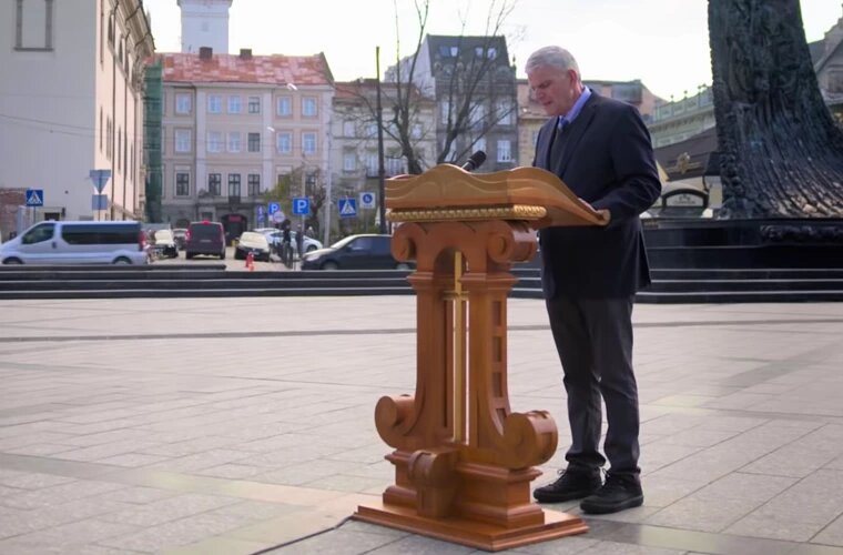 Франклин Грэм проповедует в Украине на Пасху - 2022