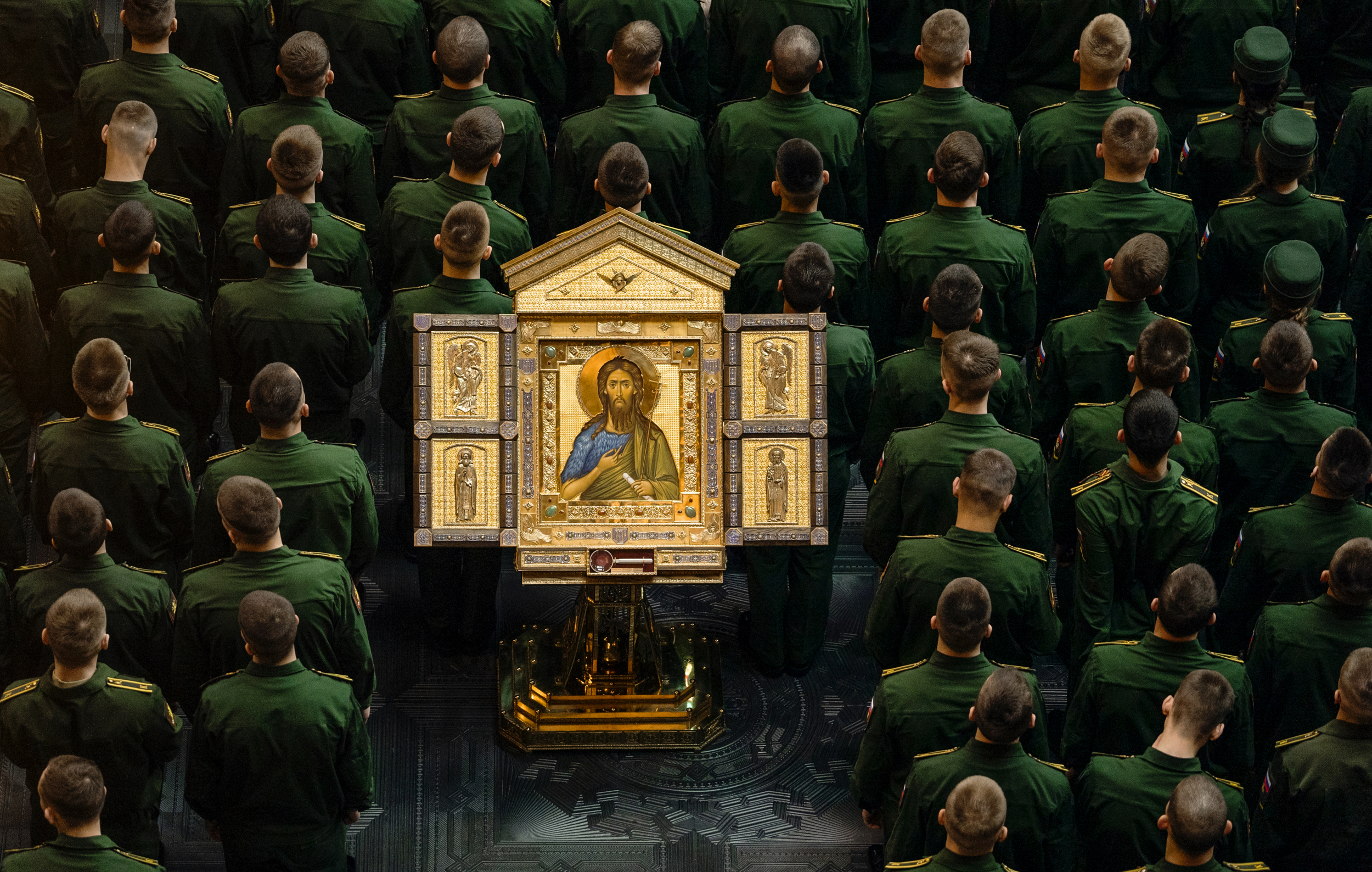 Военные умрут в войнах, которые РФ не начинает - Патриарх Кирилл