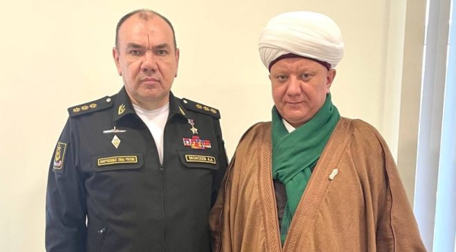 Глава ДСМР Крганов встретился с командующим Северным флотом