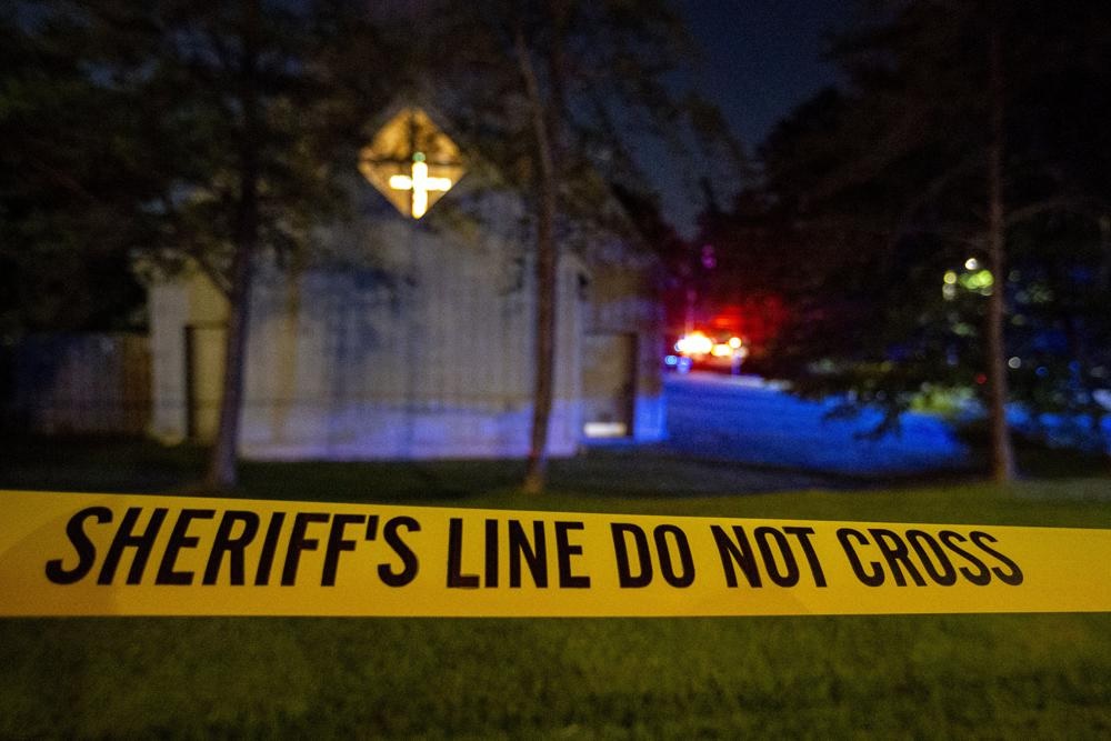 Стрельба в церкви в Алабаме, США: двое убиты, один ранен