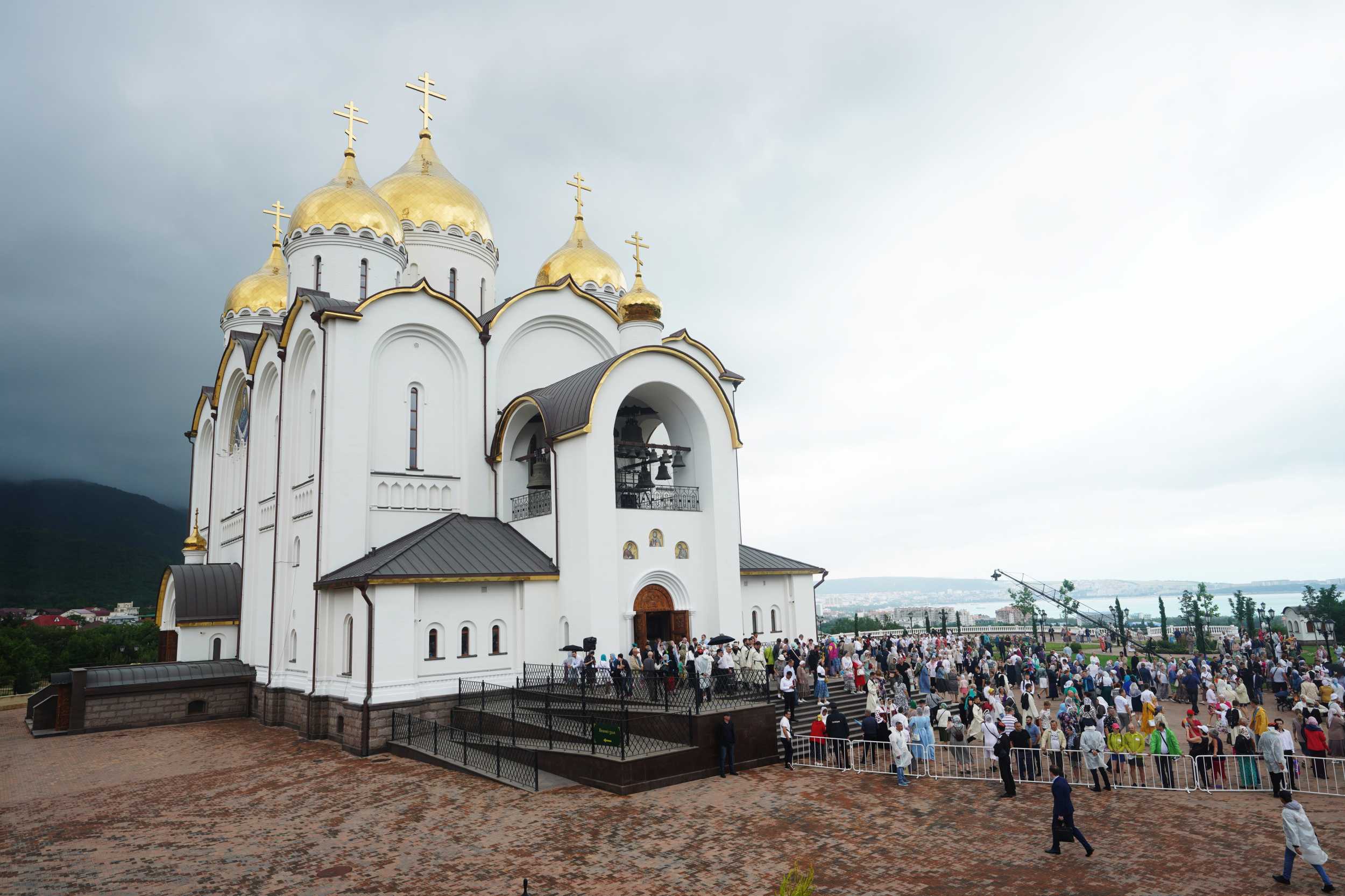 Патриарх Кирилл: христиане на Западе продают храмы мусульманам