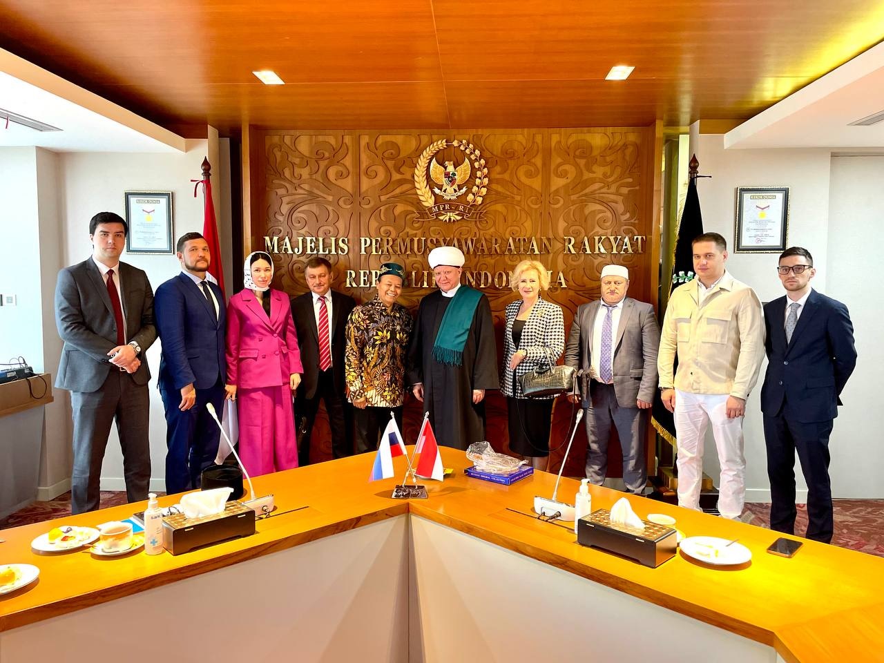 Муфтий ДСМР Крганов налаживает связи с мусульманами Индонезии