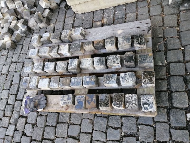 В Праге из брусчатки от еврейских надгробий создадут памятник 