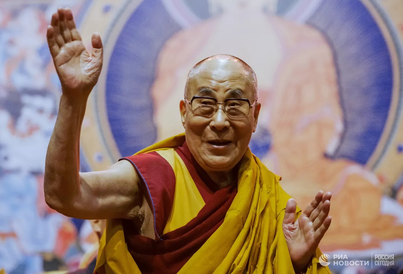 Буддисты России и мира празднуют 87-летие Далай-ламы