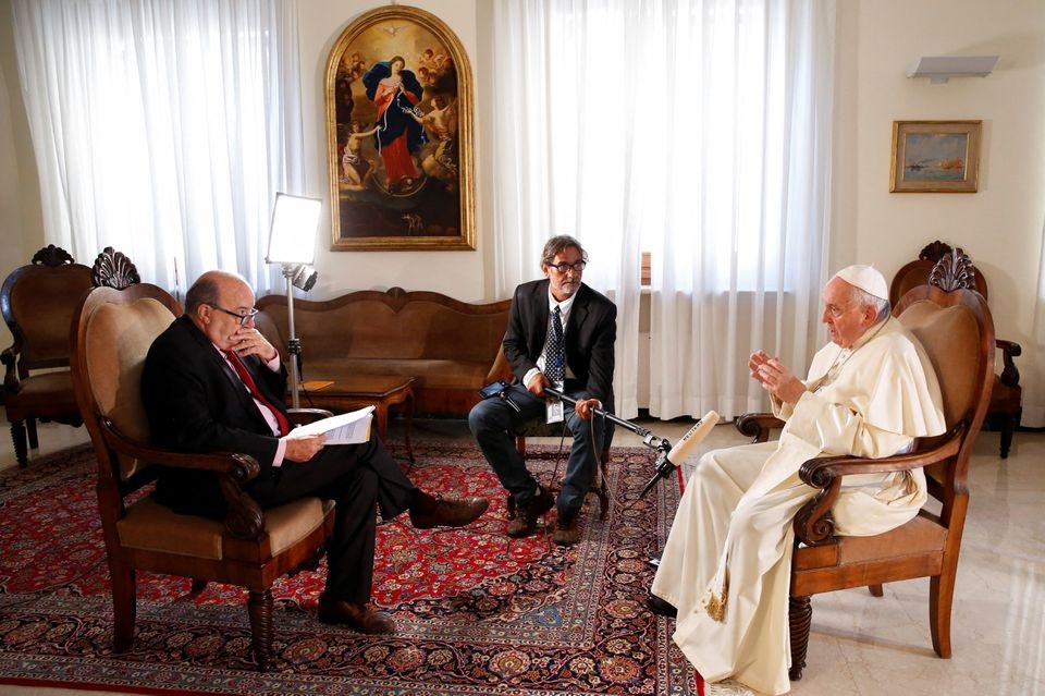 Папа Франциск собирается в Москву и Киев, в отставку - нет