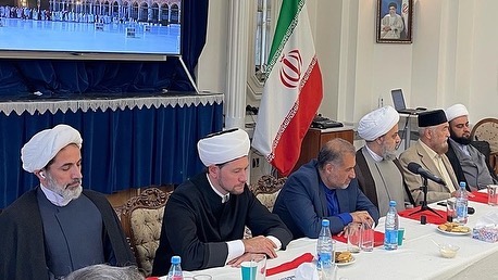 Встреча российских муфтиев и богословов с эмиссаром Ирана