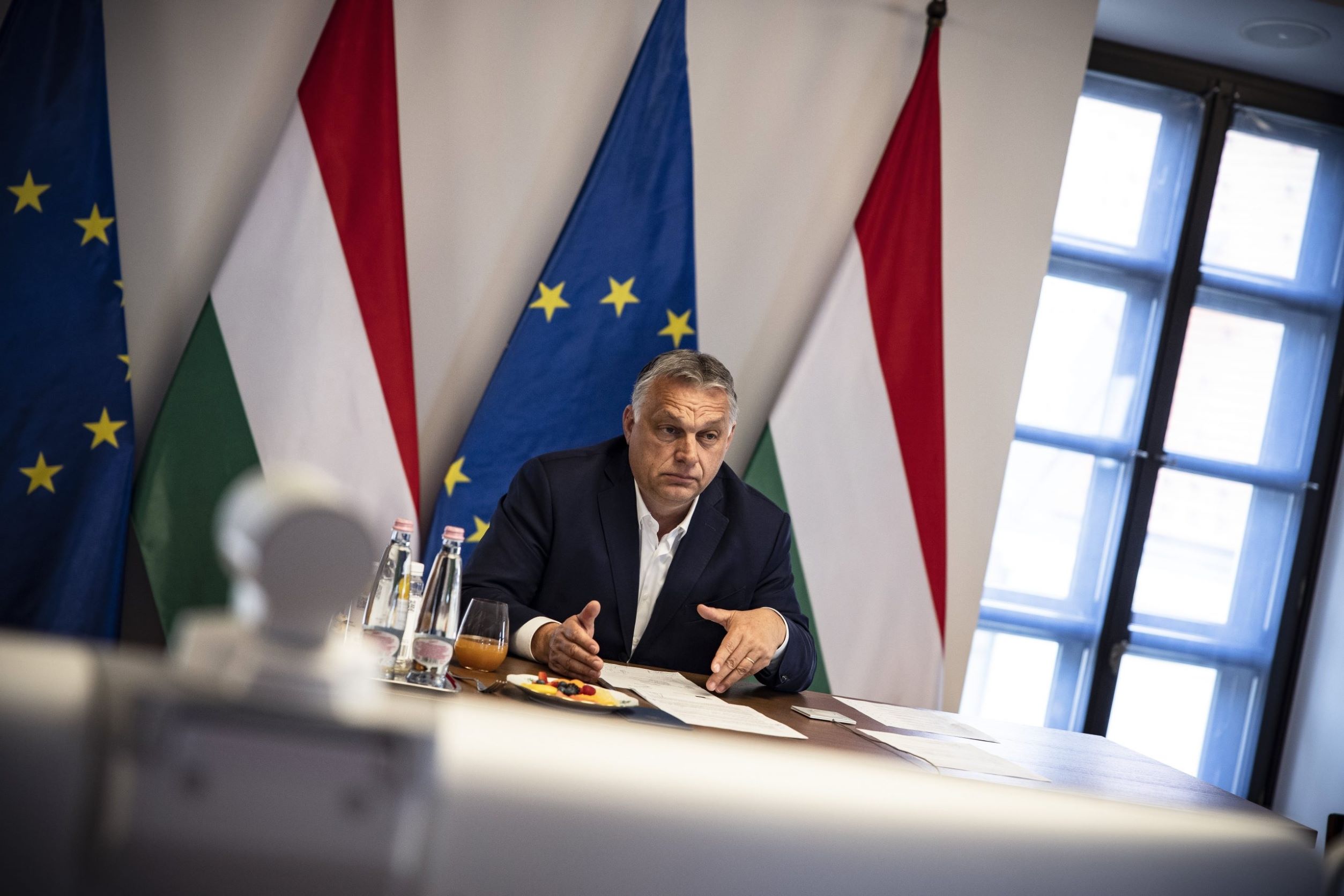Венгрия выбивает деньги из ЕС «христианскими корнями»