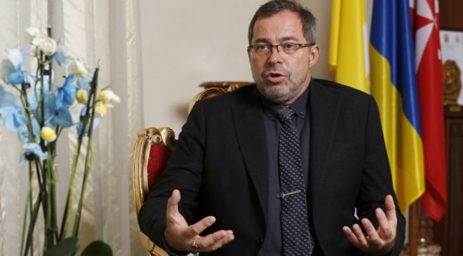 За сочувствие Дугиной Папу критикует посол Украины