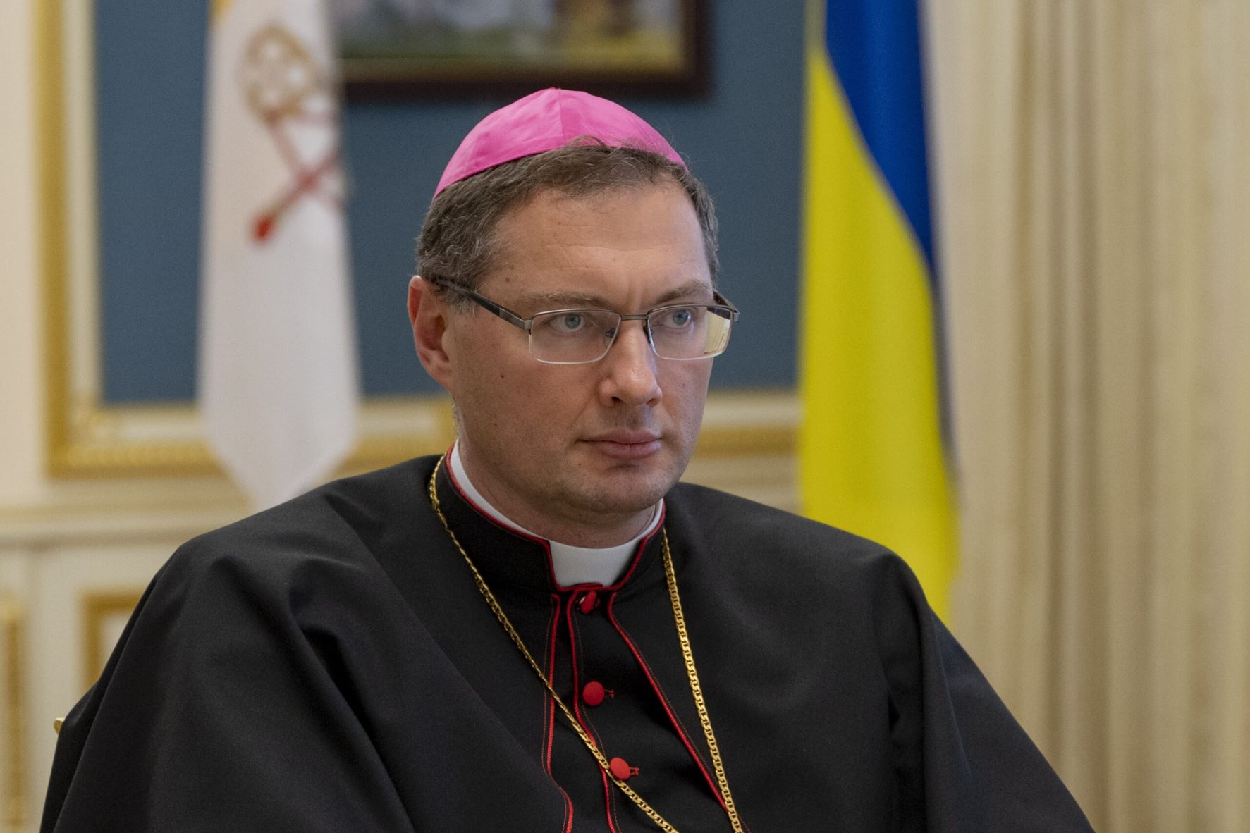 МИД Украины вызвал нунция из-за слов Папы за Дугину