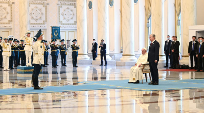 Токаев встретился с Папой Римским в Казахстане