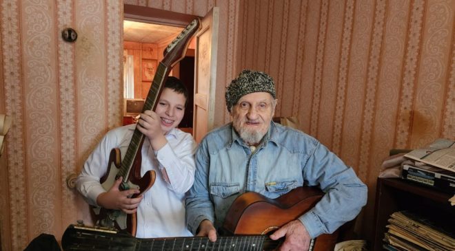 Мэр Харькова наградил главного раввина города за служение