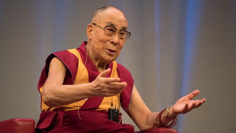 Далай-лама поздравил лауреатов Нобелевской премии - 2022