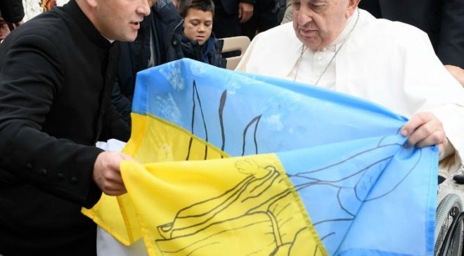Папа: да возобладает в Украине желание мира